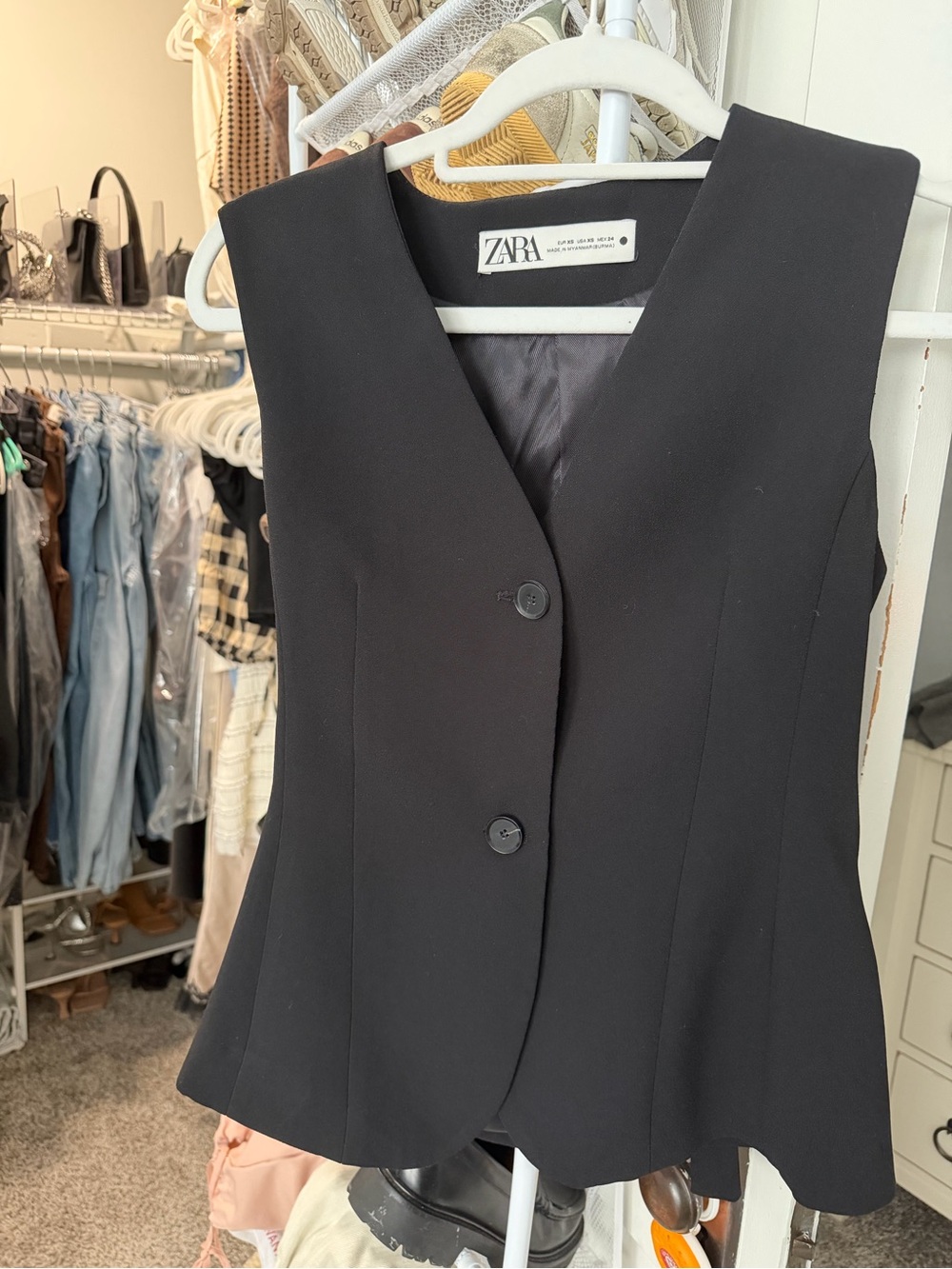 Zara Black V-Neck Sleeveless Button Vest